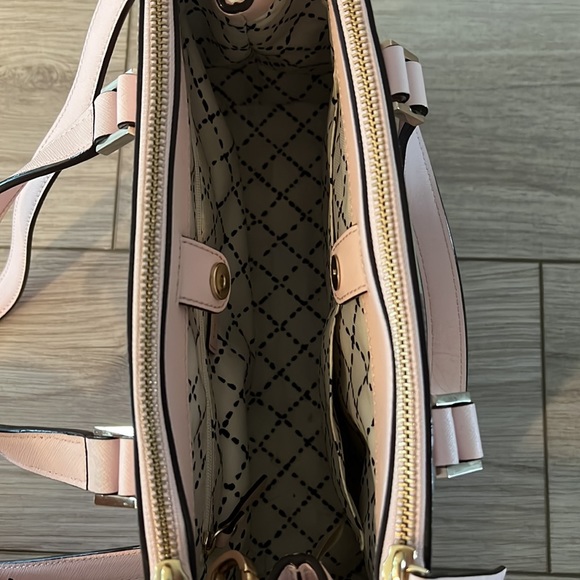 Kate Spade Purse - Picture 5 of 6